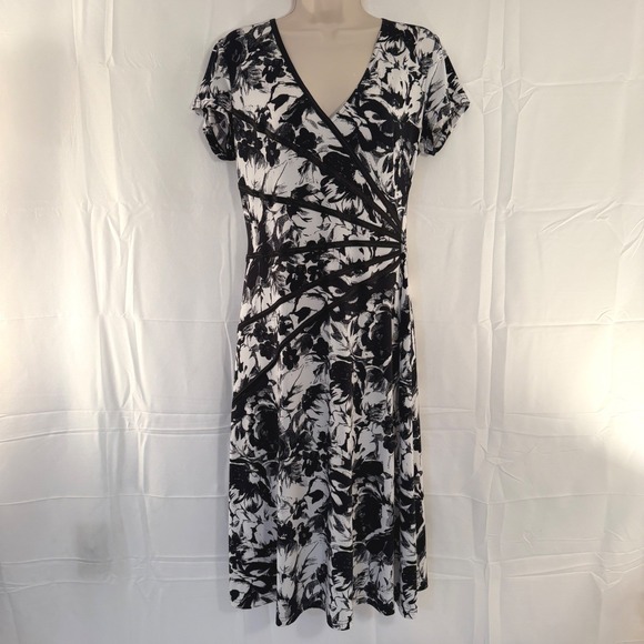 connected apparel Dresses & Skirts - Connected Apparel Womens Floral Faux Wrap Dress Black White V-Neck Size 10